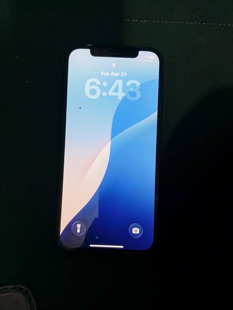 Apple iPhone 12 3