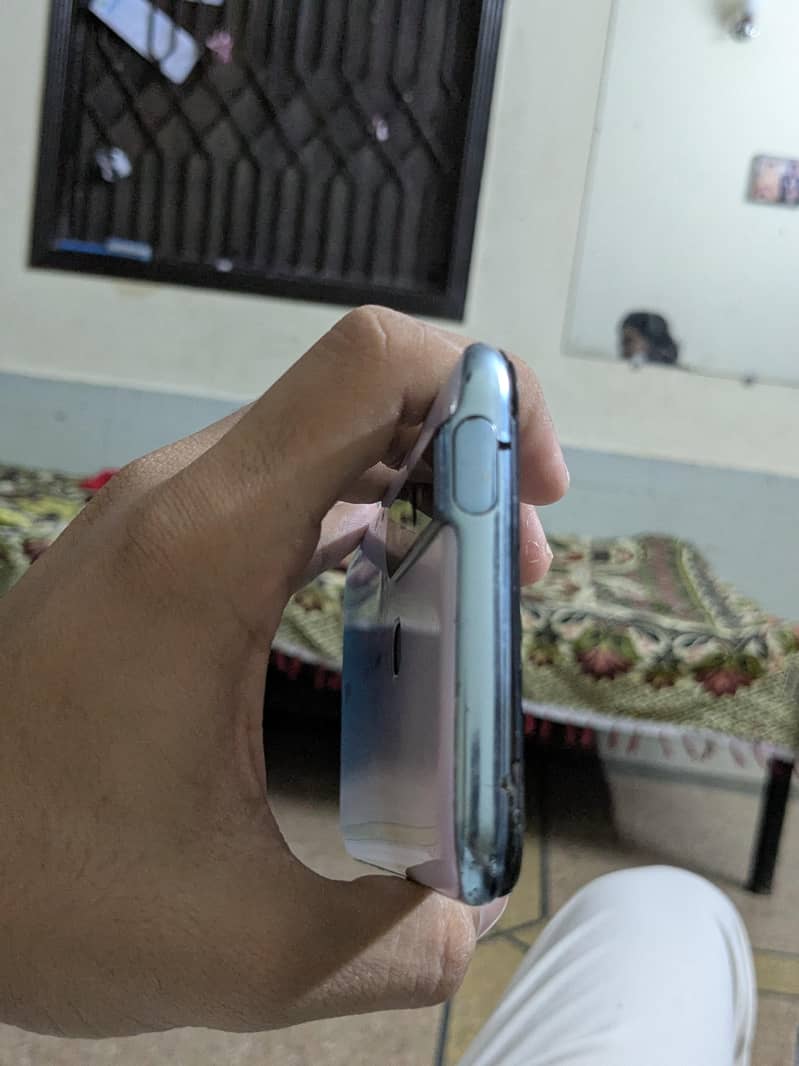 Tecno CAMON 15 Pro 9