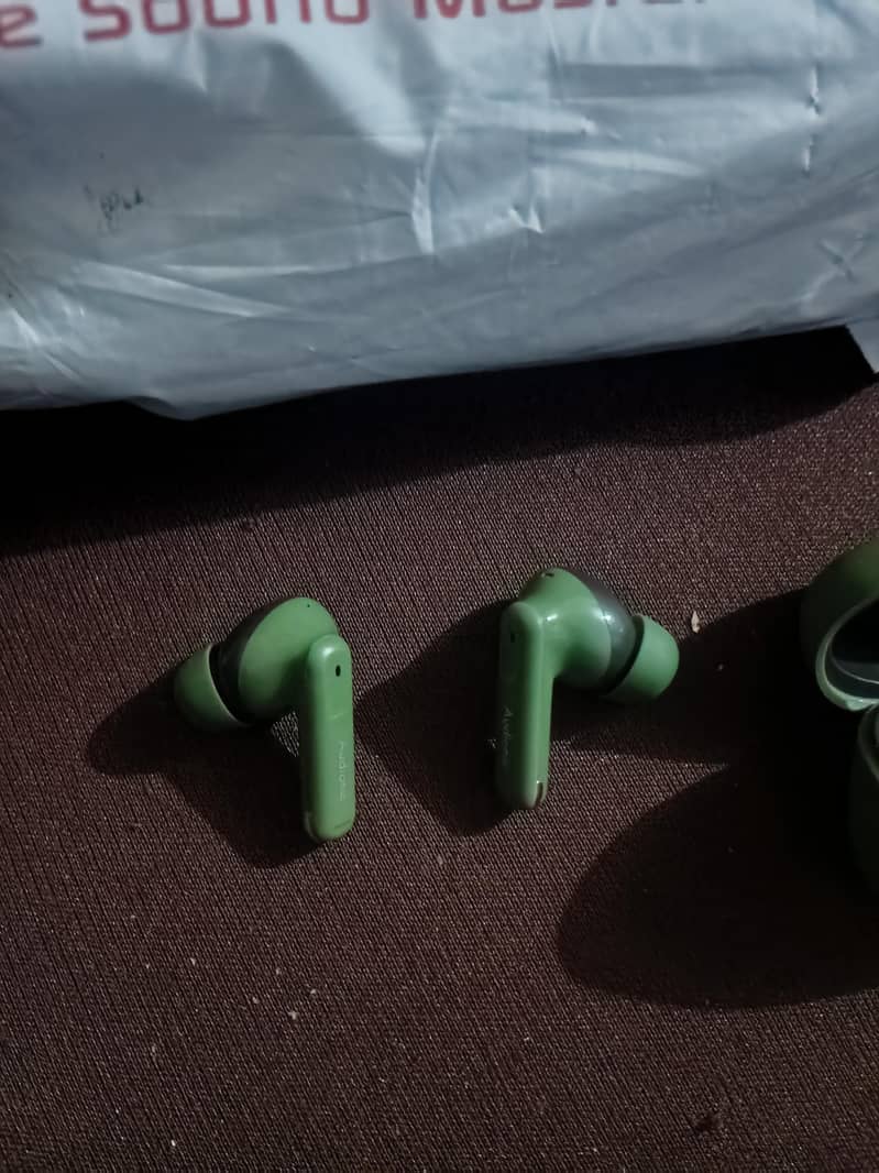 audionic 690 ion earbuds 0