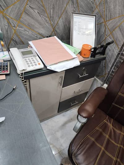 selling office tabel wardrobe chair sofa