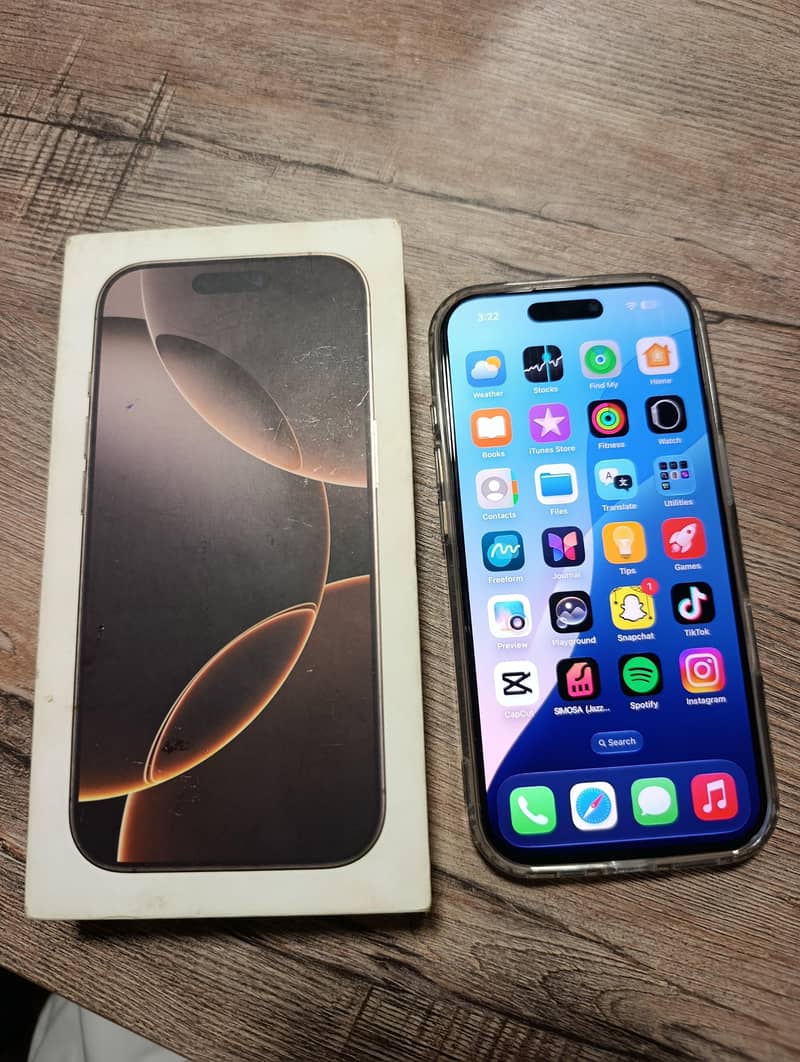 Apple iPhone 16 Pro 0