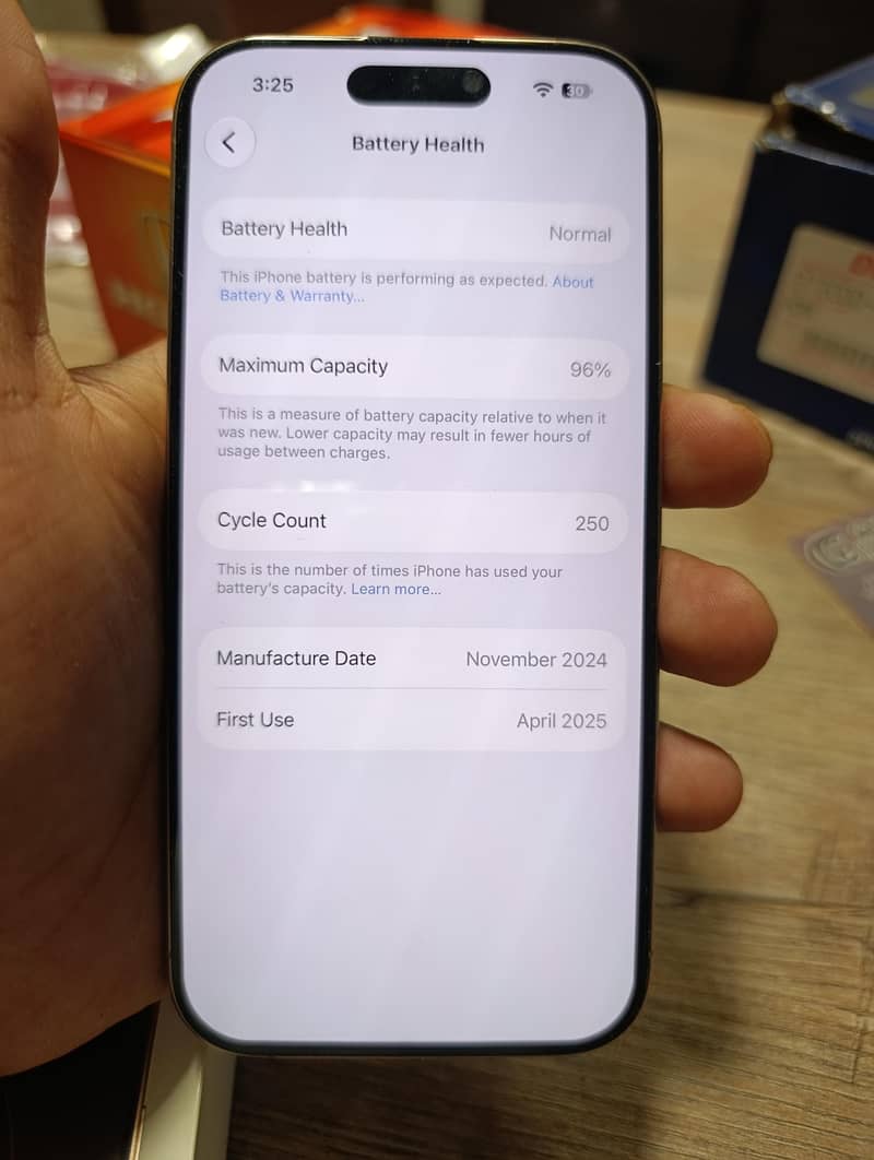 Apple iPhone 16 Pro 2