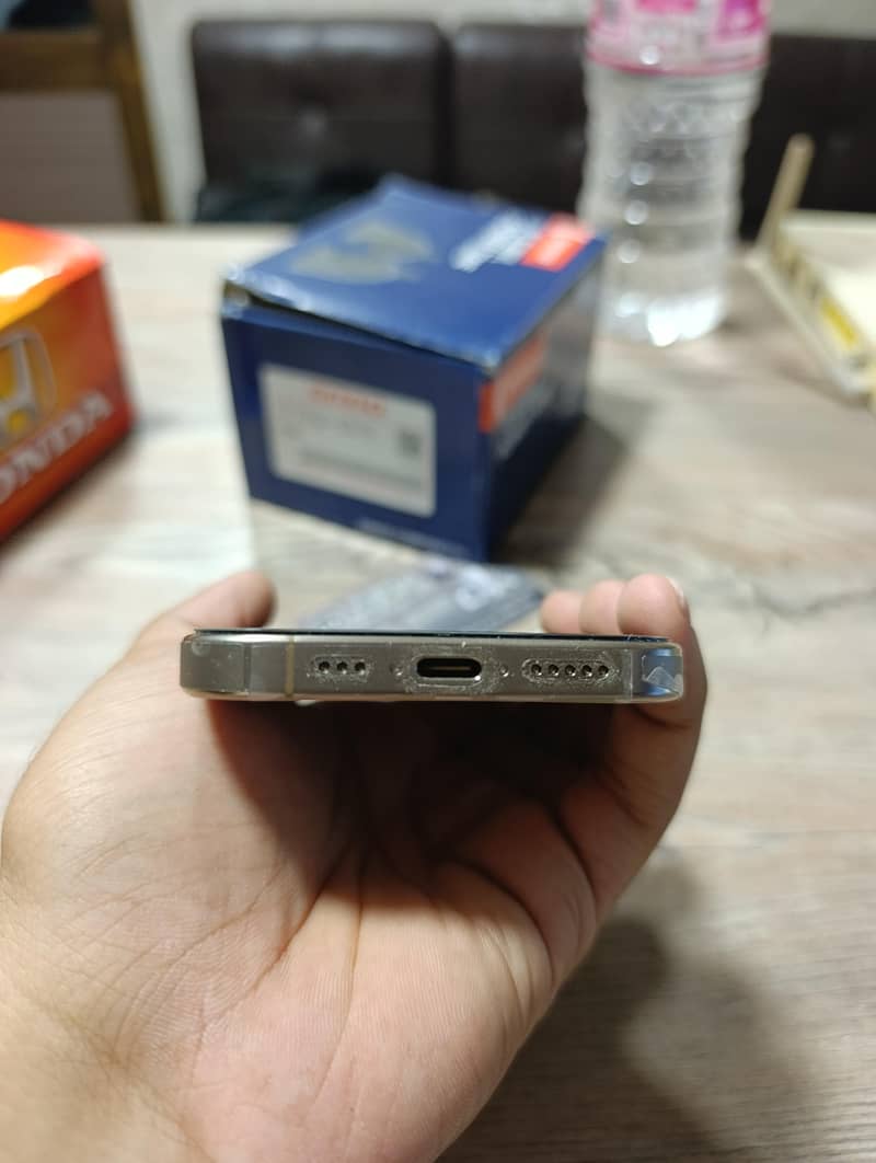 Apple iPhone 16 Pro 5