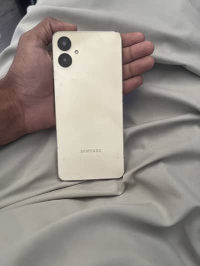 Samsung Mobile A06