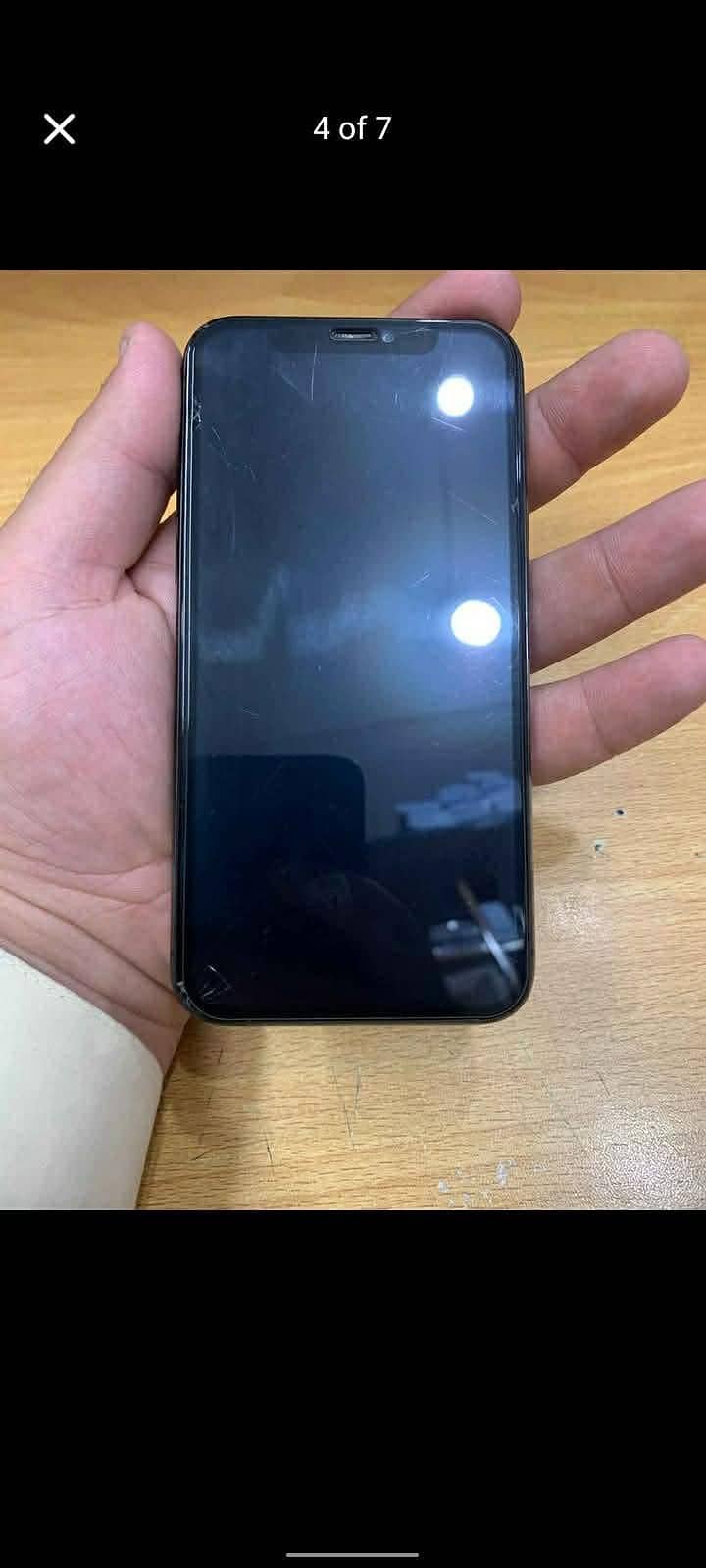 Apple iPhone 11 Pro 3