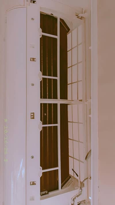 Hair 1.5 Ton DC inverter Ac  for selling