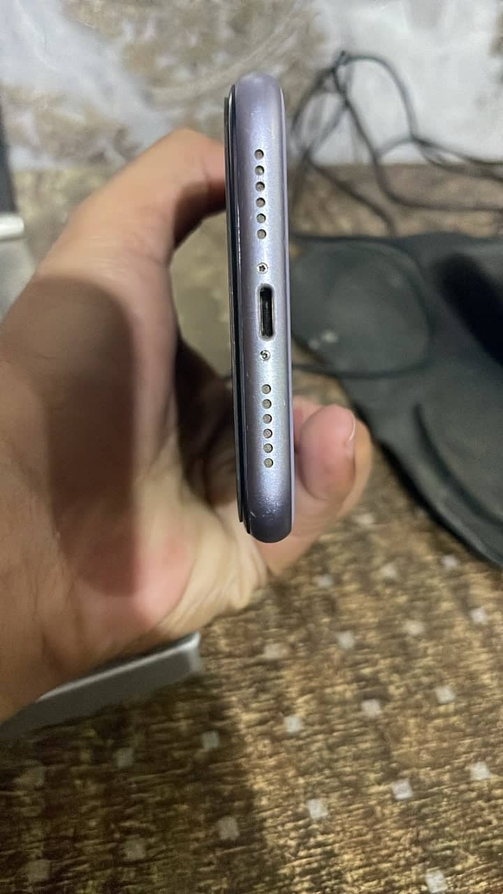 Apple iPhone 11 2