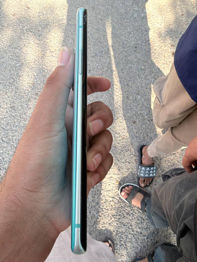One Plus 8 Pro 6