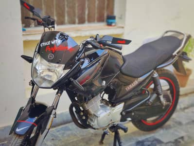Yamaha YBR 125(2020 Model) Black |PPF Laminated| Both Tubeless Tyres