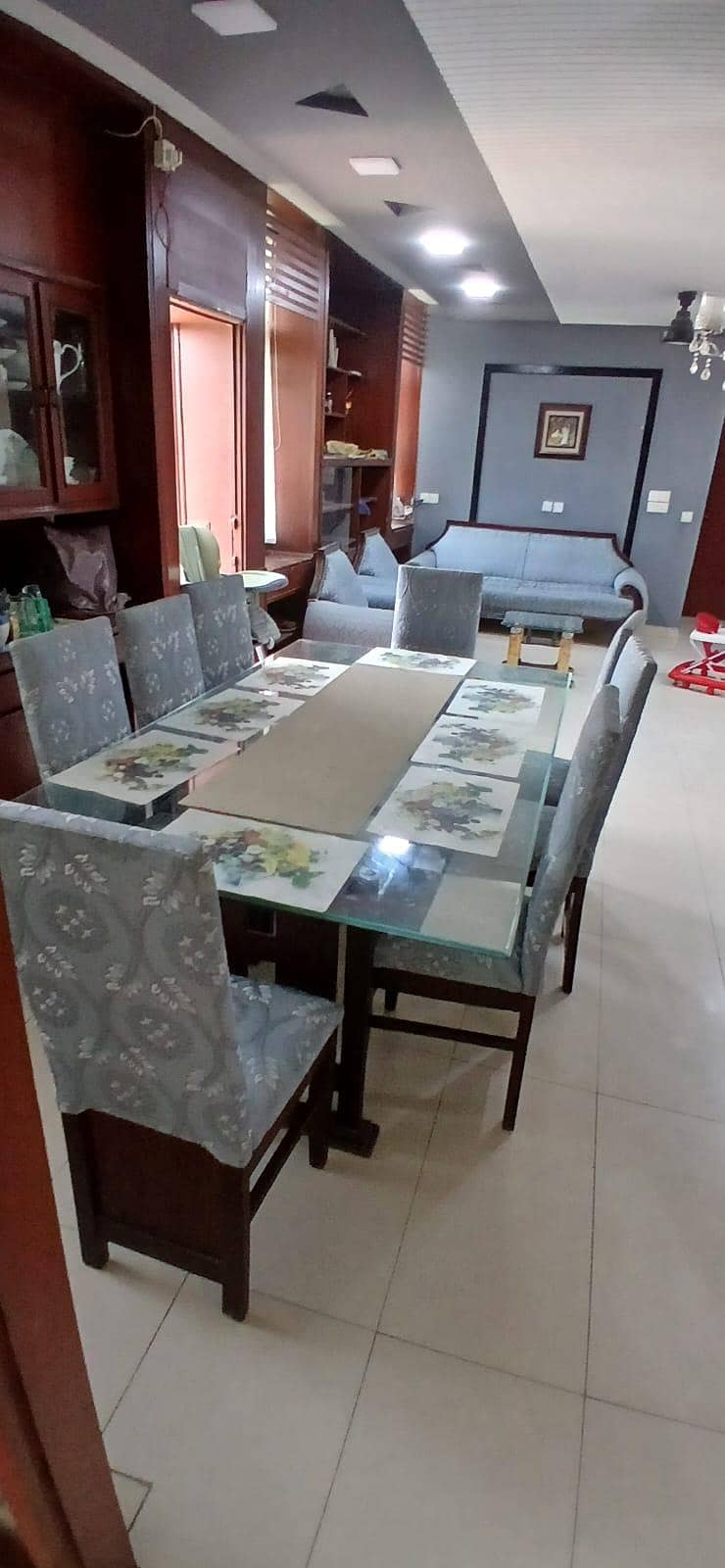 Dining table 8 seater 1