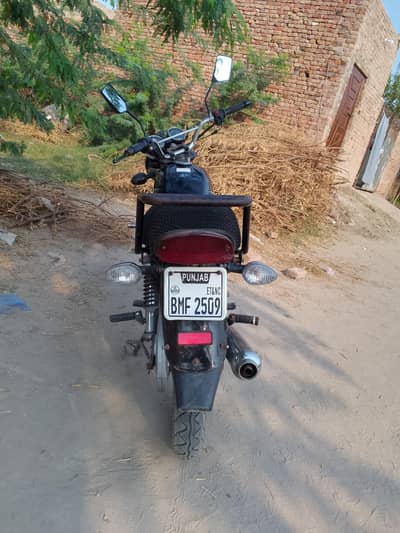 Suzuki GS-150 Model 2017 Black