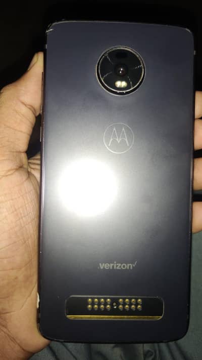 moto z4 4/128. display finger