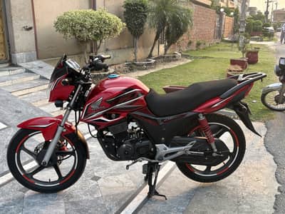 Honda CB 150F