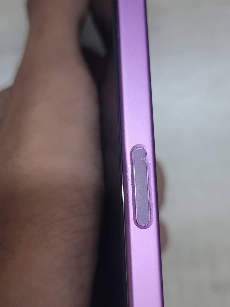 Apple iPhone 16 Plus 1