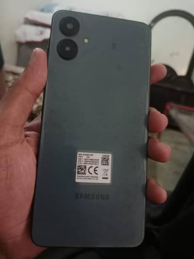 Samsung galaxy a06 condition 10/9 box sath ha mobile bohot acha ha