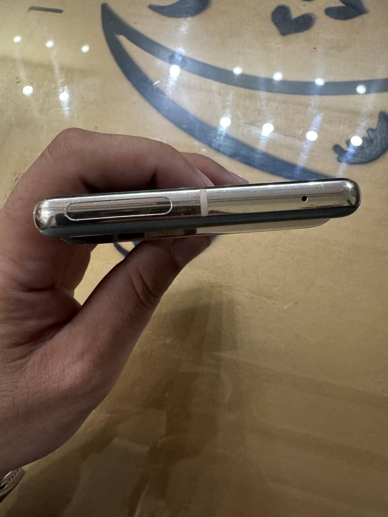 Google Pixel 7 Pro 6