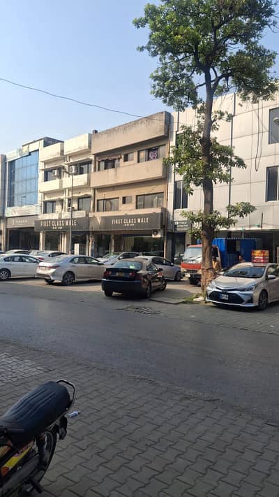 4 Marla Prime Location Plaza Monthly Rental Value Rs. 360,000 Valuable Investment Opportunity in DHA LAHORE PHASE 1