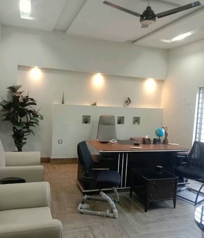 Double Storey 10 Marla House For Rent In Model Town