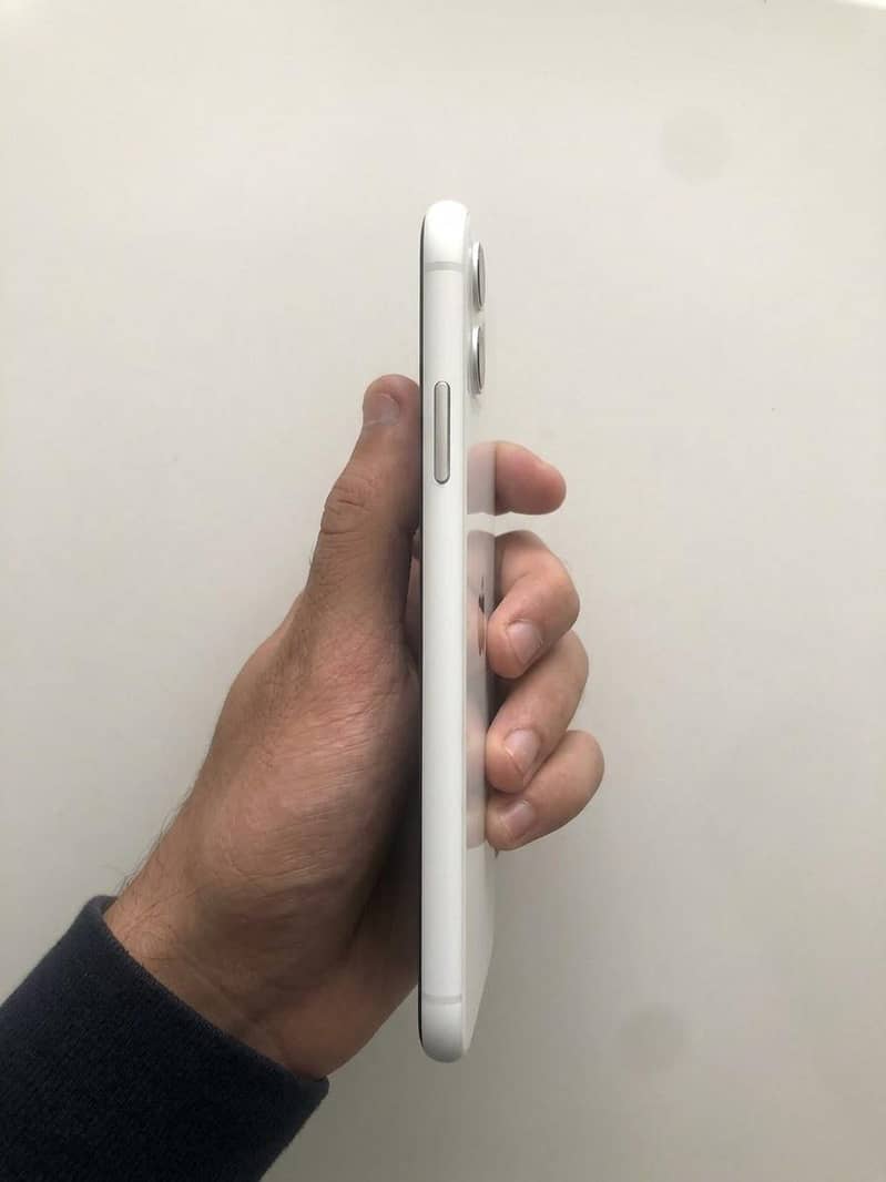 Apple iPhone 11 2