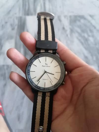 GOLDEN AND BLACK WATCH