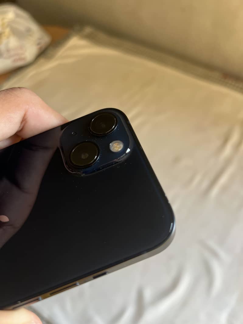 Apple iPhone 13 4