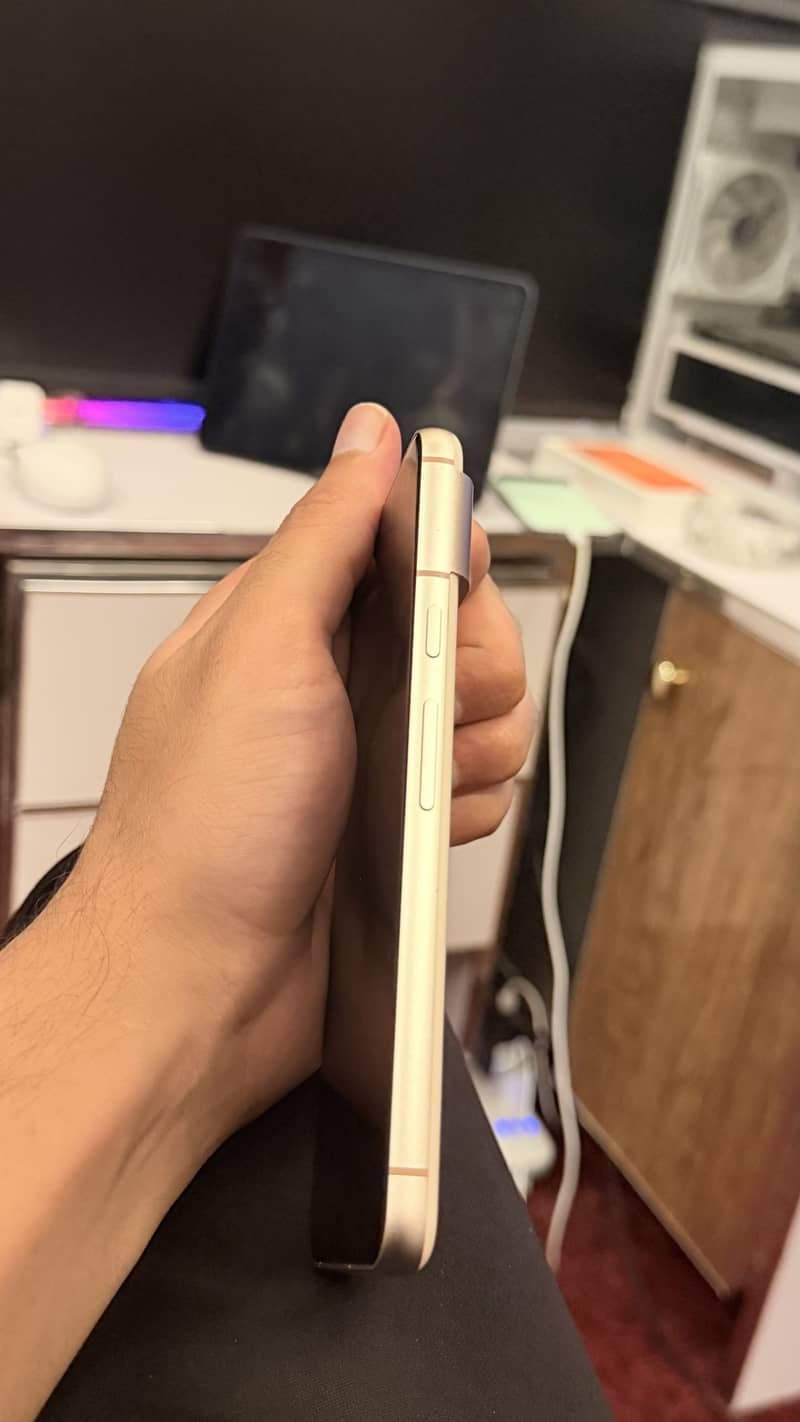 Google Pixel 8 2