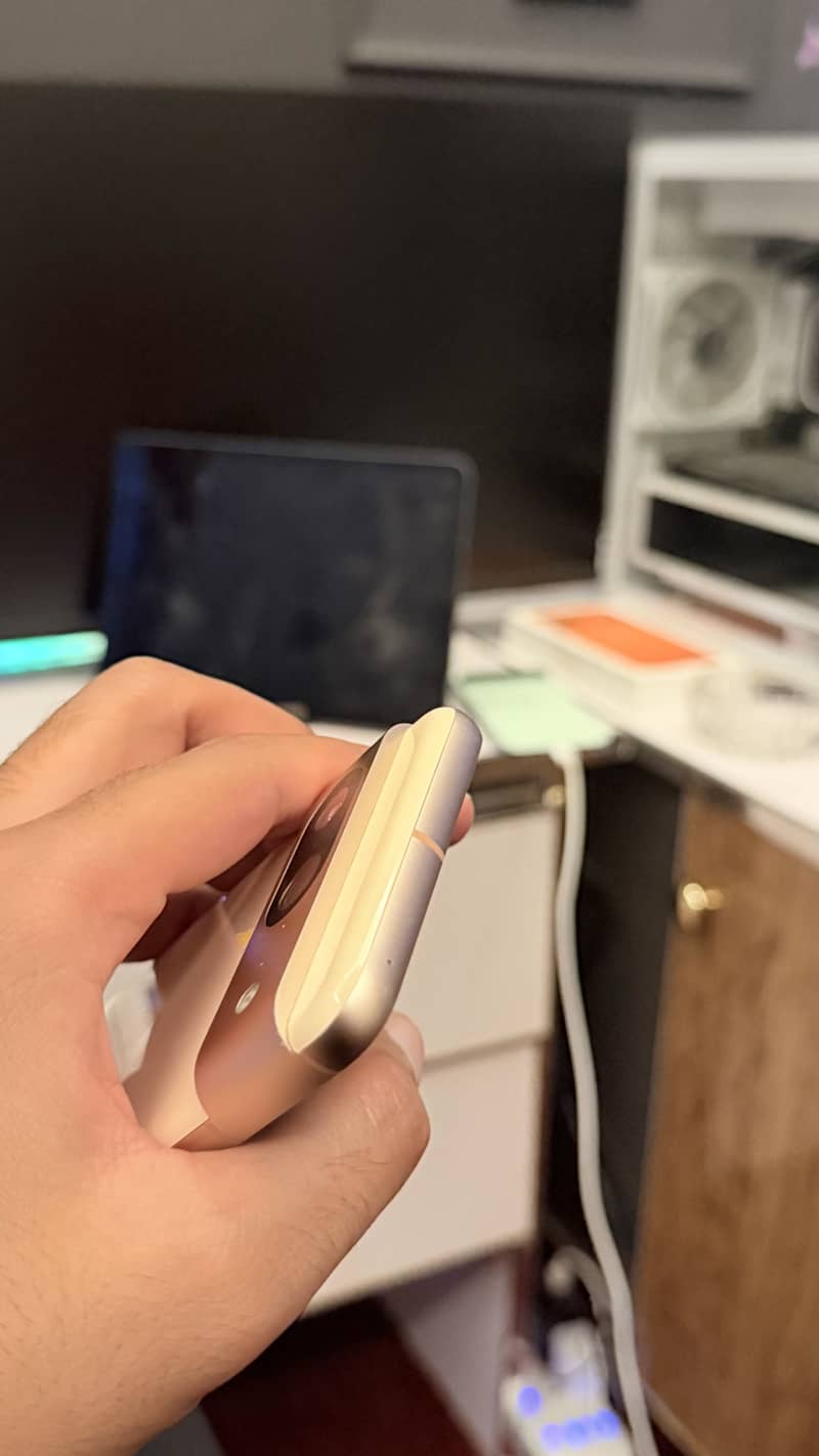 Google Pixel 8 4