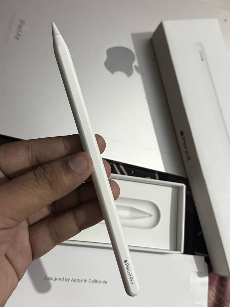Apple Pencil Pro 0