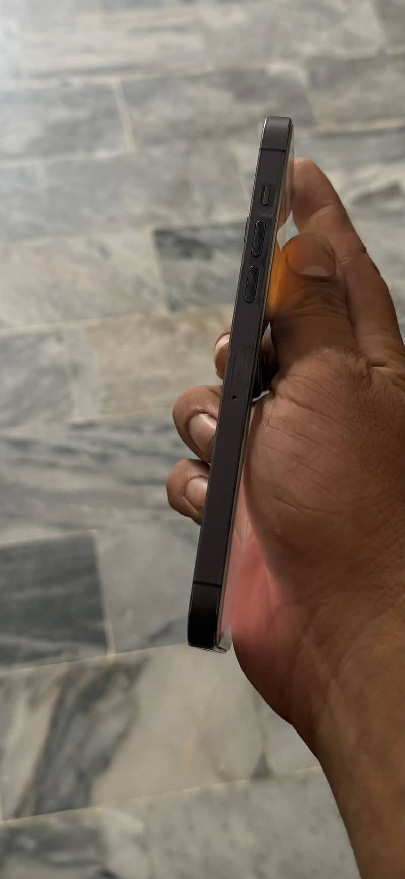 Apple iPhone 14 Pro Max 1