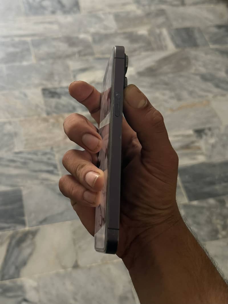 Apple iPhone 14 Pro Max 2