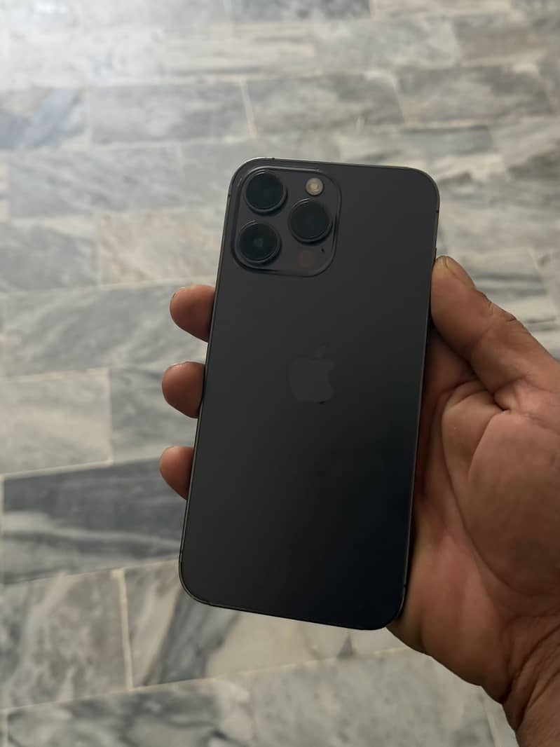 Apple iPhone 14 Pro Max 3