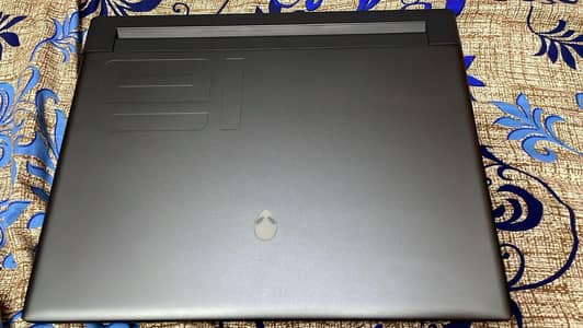 Alienware M16 R1 RTX 4090 i9 13900HX