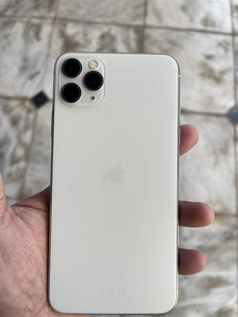 Apple iPhone 11 Pro Max 3