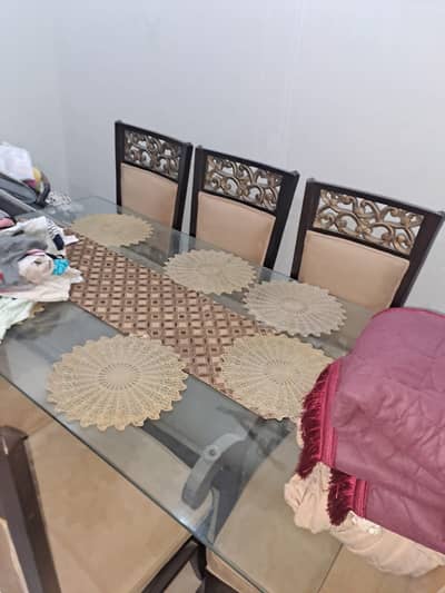 Dinning table with chairs