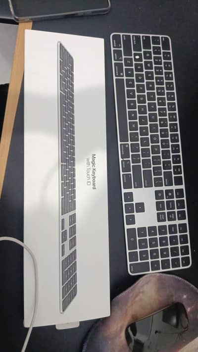 Apple Magic keyboard (new model) with touch ID and keybad