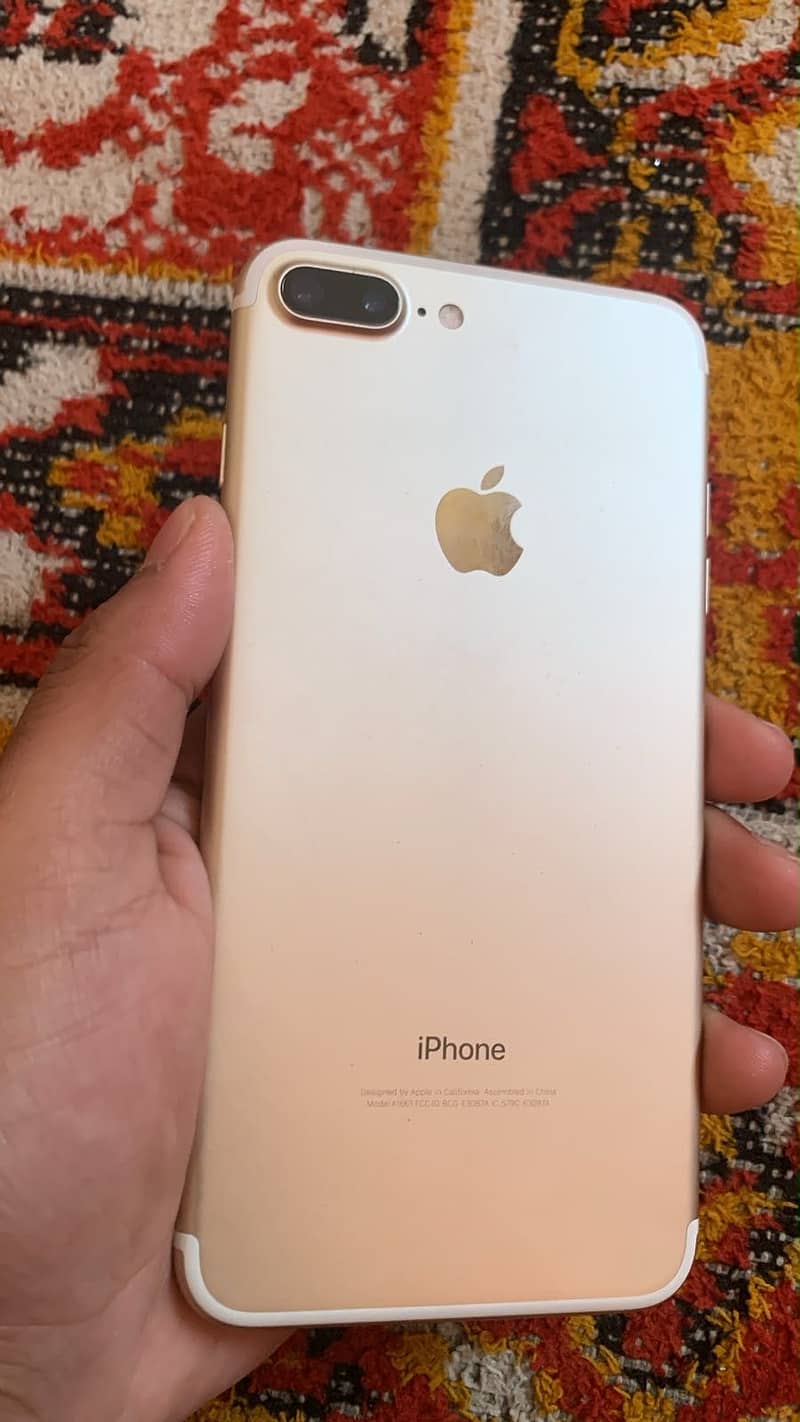 Apple iPhone 7 Plus 3