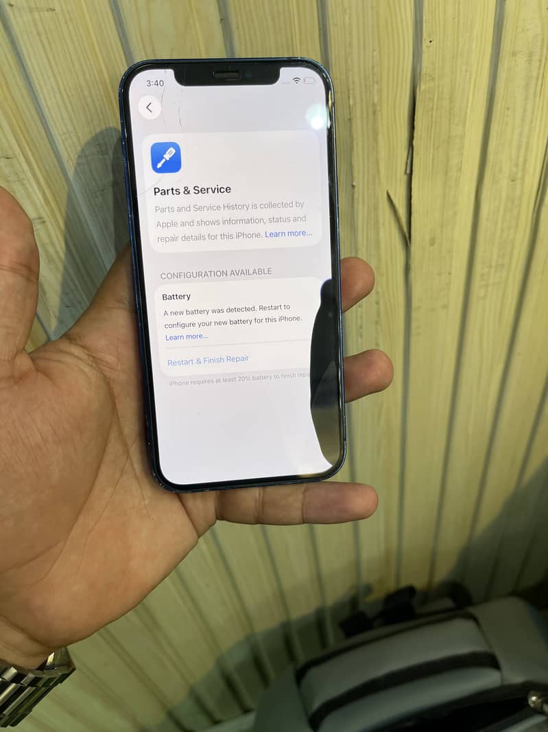 Apple iPhone 12 6