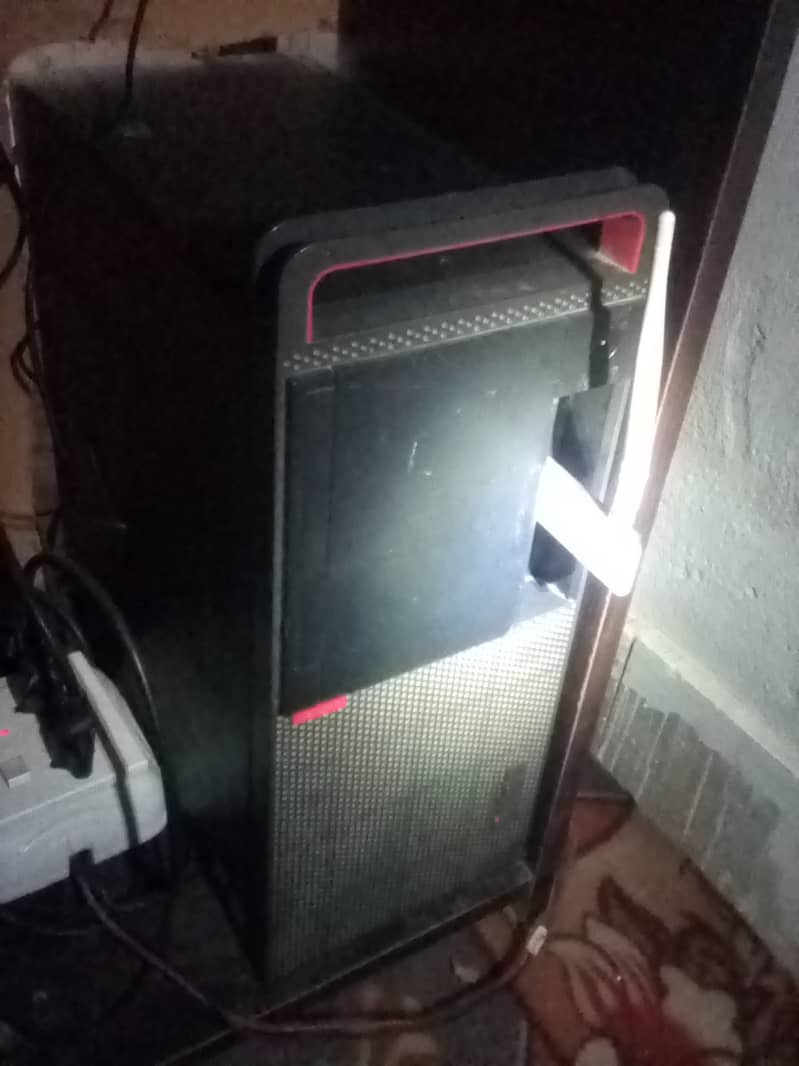 computer  box lenovo 1