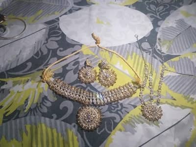necklace set with earings. .