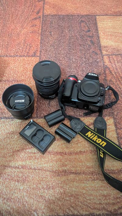 Nikon D7000 DSLR Camera for Sale