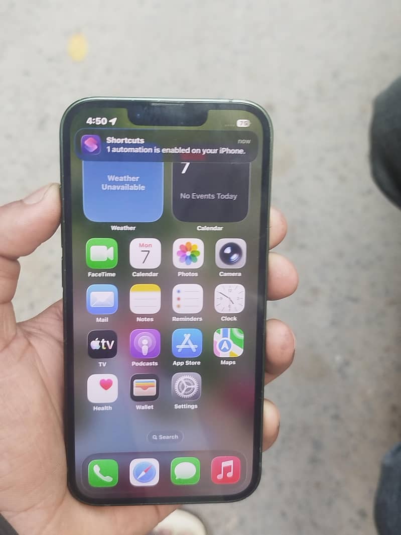 Apple iPhone 13 2