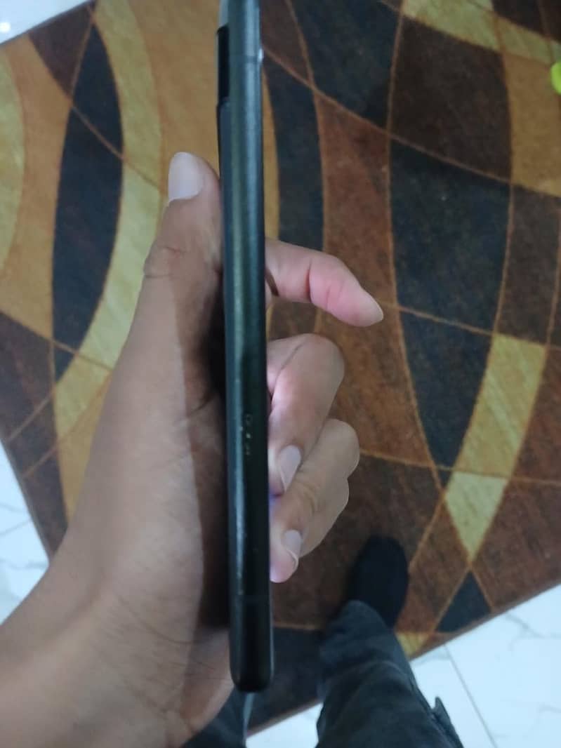 Google Pixel 6a 5