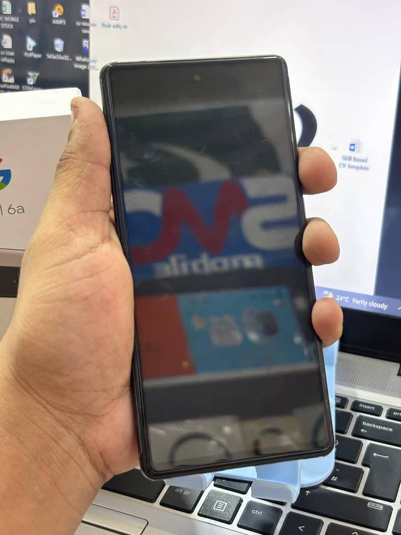 Google Pixel 6a 5