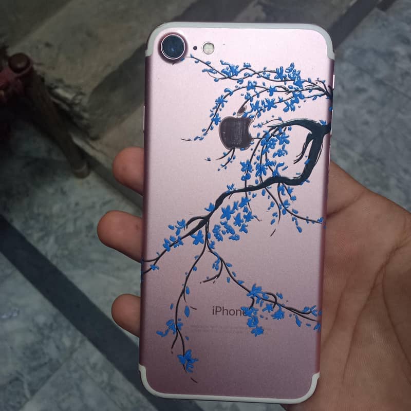 Apple iPhone 7 Plus 1