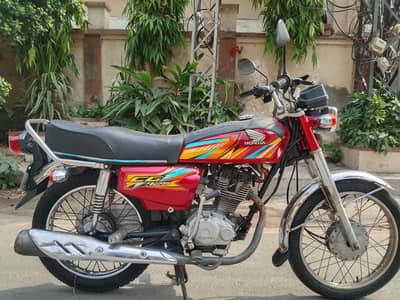 Honda 125 (2015)Good Condition Engine 100%ok