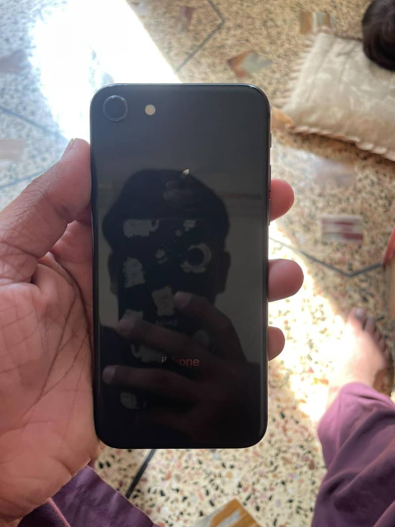 Apple iPhone 8 7