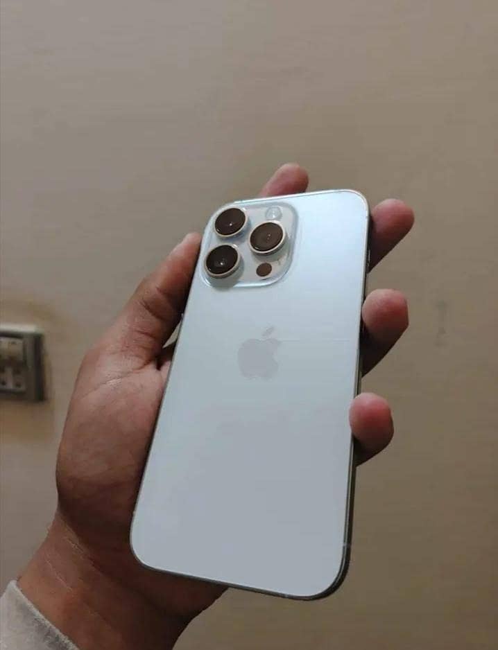 Apple iPhone 14 Pro 3