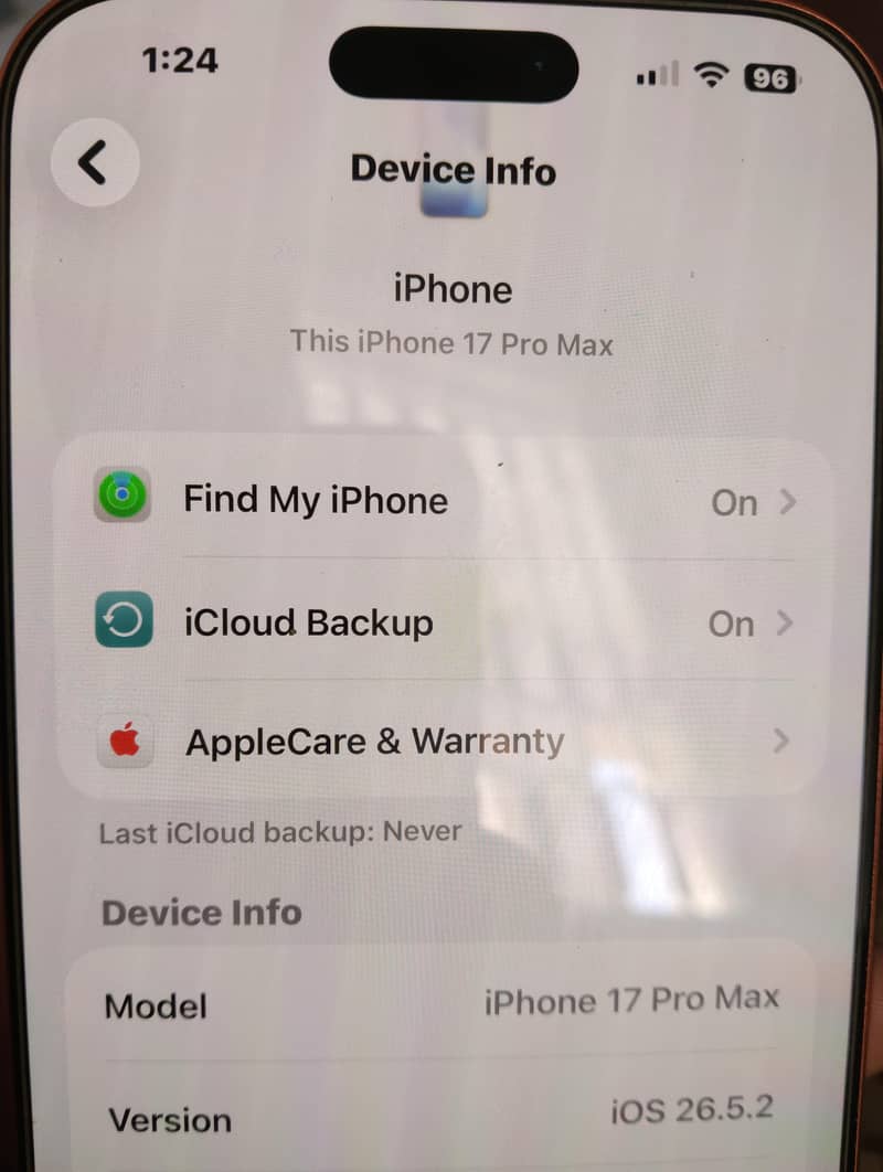 Apple iPhone 17 Pro Max 2