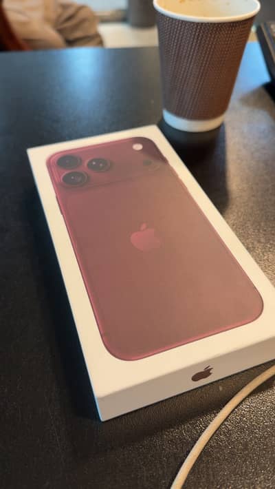 Apple iPhone 18 Pro Max Box Pack