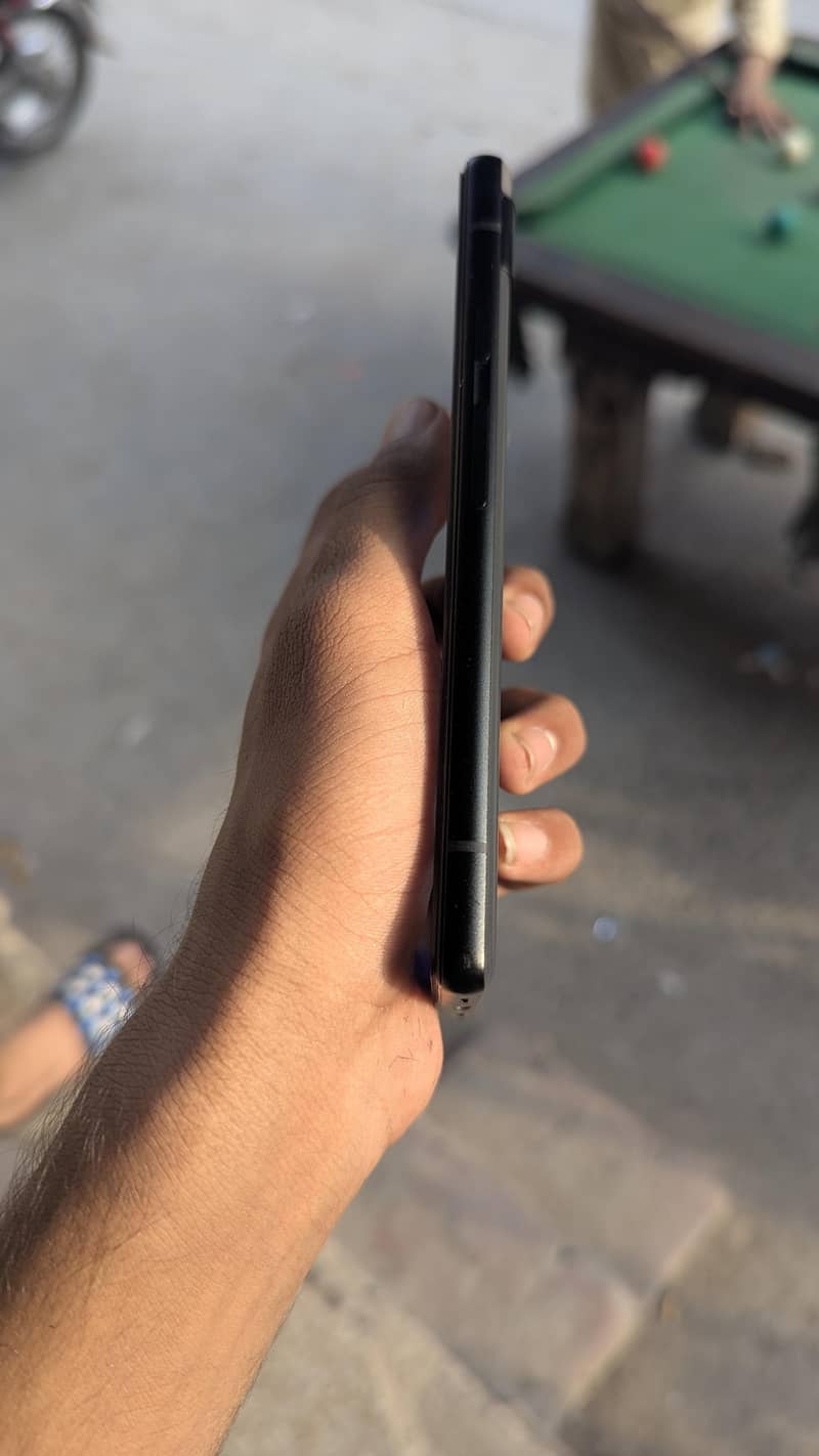 Google Pixel 6a 5